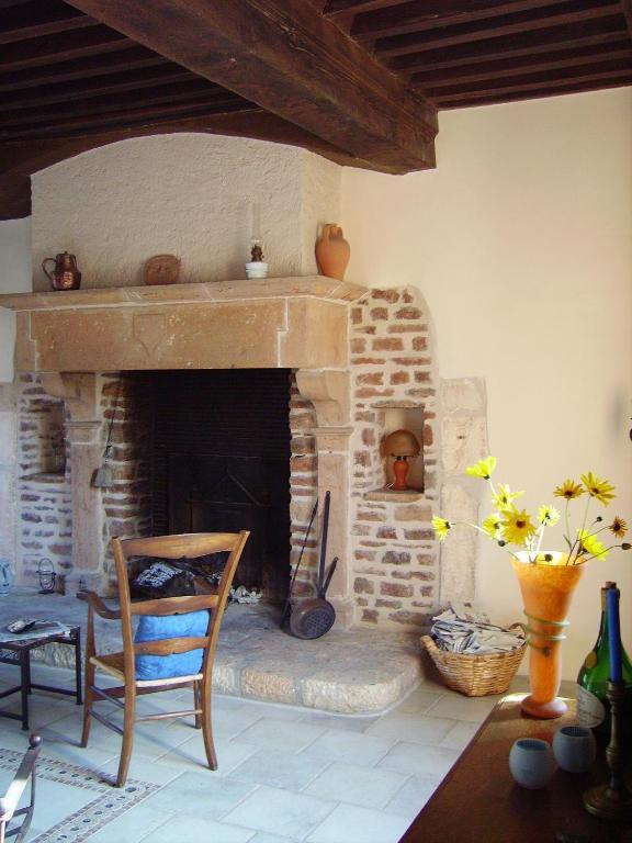 Bed and Breakfast Le Vieux Chateau Leynes Pokoj fotografie