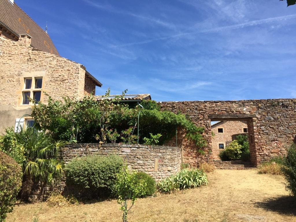 Bed and Breakfast Le Vieux Chateau Leynes Pokoj fotografie